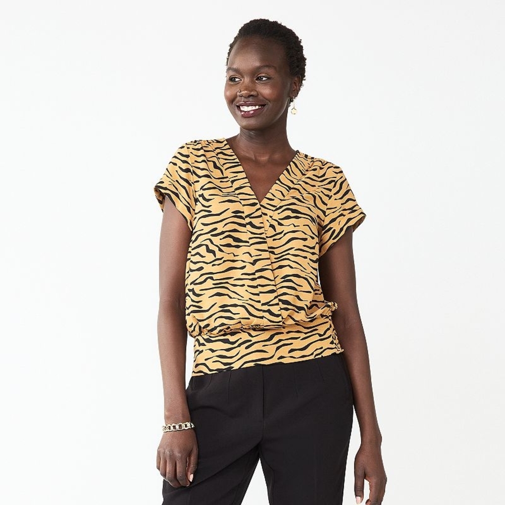 Pristine Condition Dolman Surplice Top Int Tiger Print
